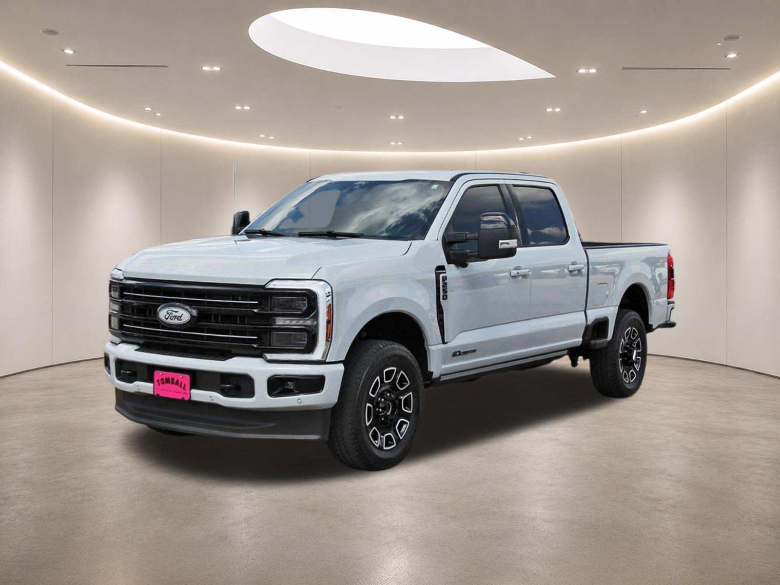 Used 2025 Ford F250 Platinum AWD/4WD image 3