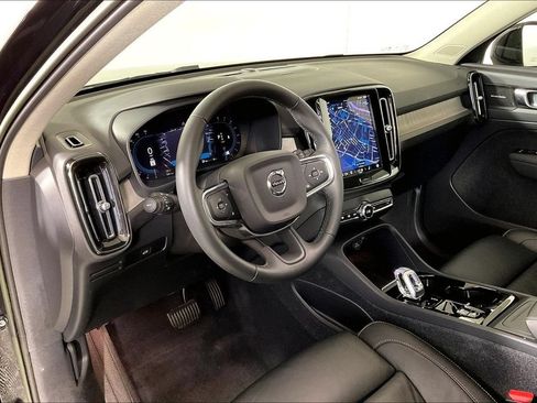 Used 2023 Volvo XC40 B5 Ultimate w/ Protection Package Premier AWD/4WD image 14