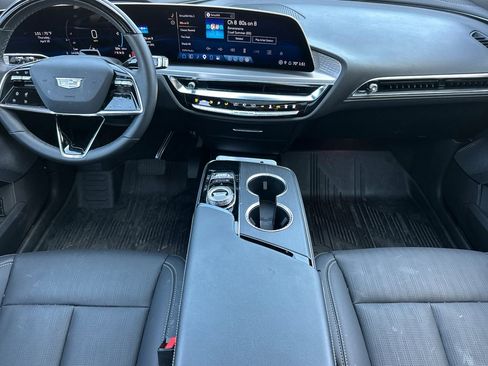 Certified 2026 Cadillac Lyriq Signature Sport w/ LPO, Floor Liner Package image 14