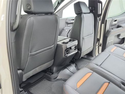 New 2026 GMC Sierra 1500 AT4 w/ AT4 Premium Package AWD/4WD image 15