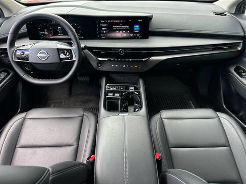 Used 2025 Nissan Murano SV AWD/4WD image 12