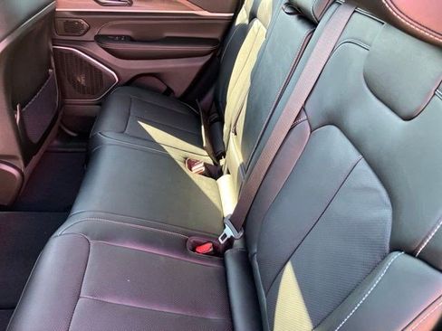 New 2026 Jeep Grand Cherokee Limited AWD/4WD image 23