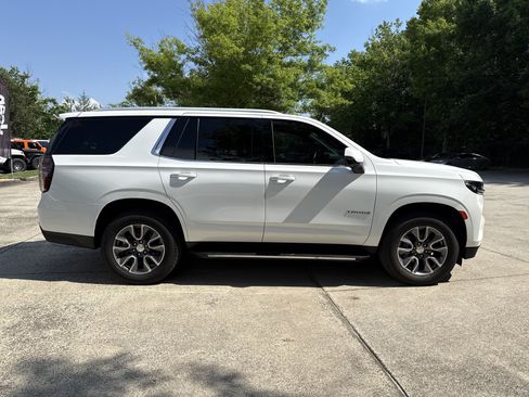 Used 2022 Chevrolet Tahoe LT w/ Luxury Package RWD image 8