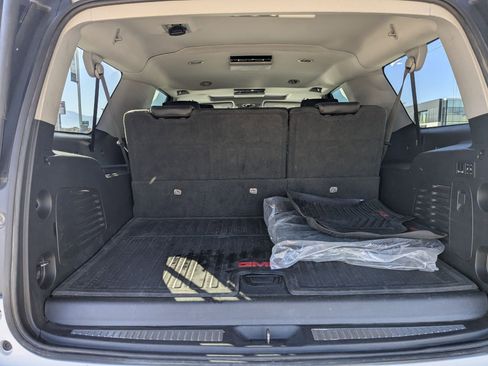 Used 2020 GMC Yukon XL Denali w/ Open Road Package image 23