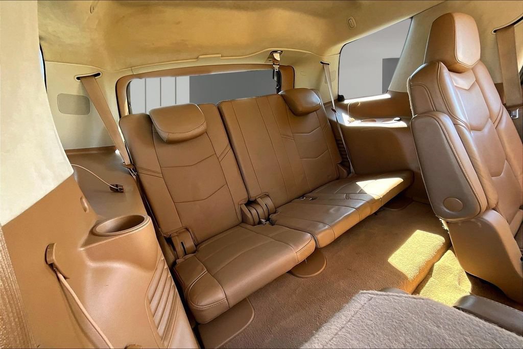 Used 2015 Cadillac Escalade Platinum AWD/4WD image 29
