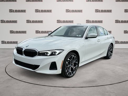 Certified 2025 BMW 330i xDrive Sedan w/ Premium Package image 1