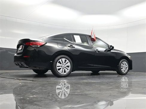 Used 2025 Nissan Sentra S image 49