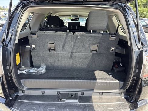 Used 2024 Toyota 4Runner SR5 RWD image 31