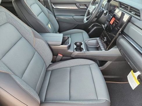 New 2026 GMC Terrain AT4 w/ Convenience Package III image 11