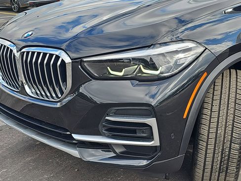Used 2022 BMW X5 xDrive40i w/ Premium Package image 33