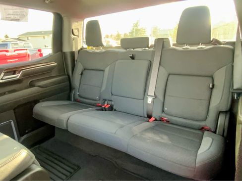 Used 2025 GMC Sierra 1500 Elevation image 27