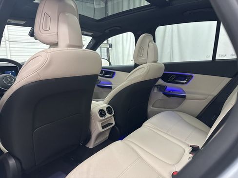 Used 2026 Mercedes-Benz GLC 300 image 18