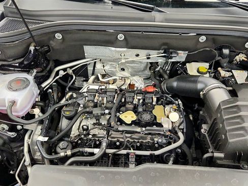 Used 2024 Volkswagen Atlas SE image 27