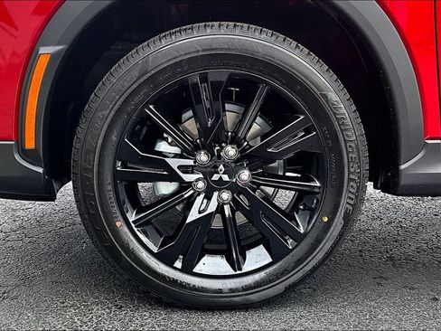 New 2026 Mitsubishi Eclipse Cross LE image 13