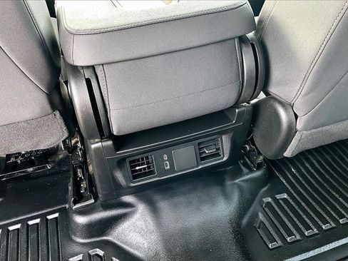 Used 2024 Chevrolet Silverado 1500 W/T w/ Z71 Off-Road Package image 34