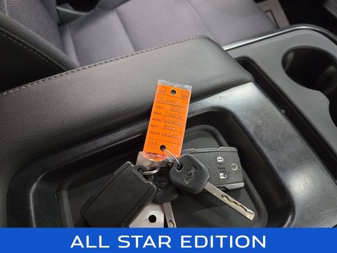 Used 2018 Chevrolet Silverado 1500 LT w/ All Star Edition AWD/4WD image 13