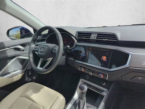 Used 2025 Audi Q3 2.0T Premium image 27