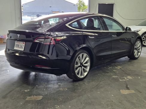 Used 2017 Tesla Model 3 Long Range RWD image 4