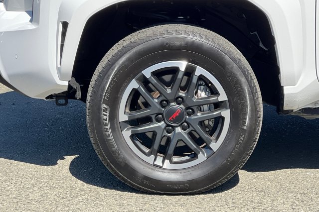 Used 2024 Toyota Tacoma TRD Sport w/ TRD Sport Upgrade Package AWD/4WD image 30