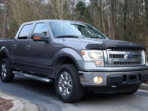 Used 2014 Ford F150 XLT w/ Equipment Group 302A Luxury image 46