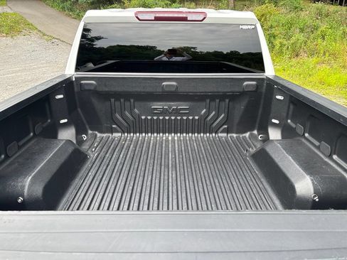 Used 2019 GMC Sierra 1500 SLE w/ SLE Value Package AWD/4WD image 8
