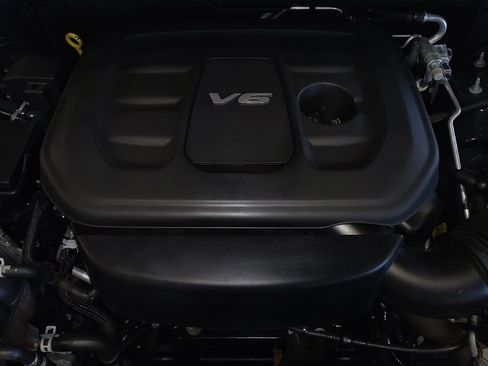 Used 2018 Dodge Durango GT w/ Premium Group image 30