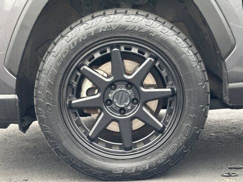 Used 2022 Toyota RAV4 XLE image 36