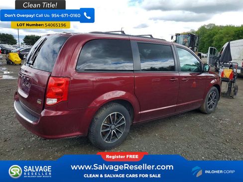 Used 2018 Dodge Grand Caravan GT FWD image 4