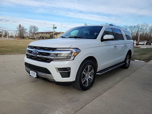 Used 2023 Ford Expedition Max Limited image 2
