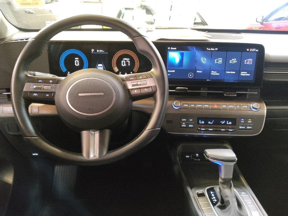 Used 2025 Hyundai Kona SEL FWD image 22
