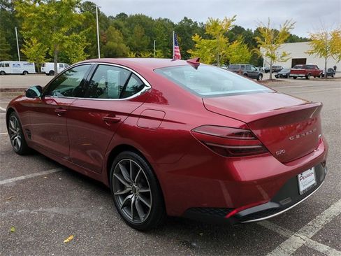 Used 2023 Genesis G70 2.0T image 6