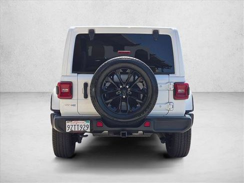 Used 2024 Jeep Wrangler Unlimited Sahara AWD/4WD image 7