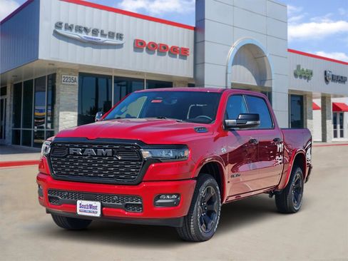 New 2026 RAM 1500 4x4 Crew Cab image 2