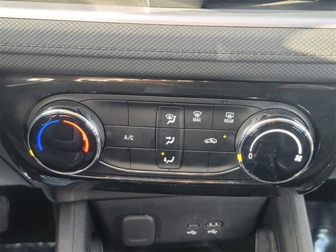 Used 2025 Chevrolet TrailBlazer LT image 19