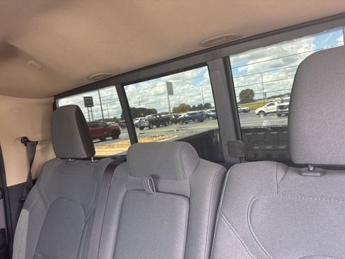 Used 2020 RAM 1500 Big Horn AWD/4WD image 10