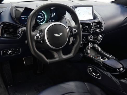Used 2020 Aston Martin V8 Vantage Coupe image 13