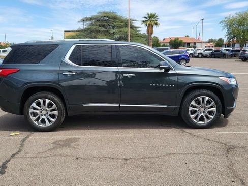 Used 2020 Chevrolet Traverse Premier w/ LPO, Floor Liner Package FWD image 11