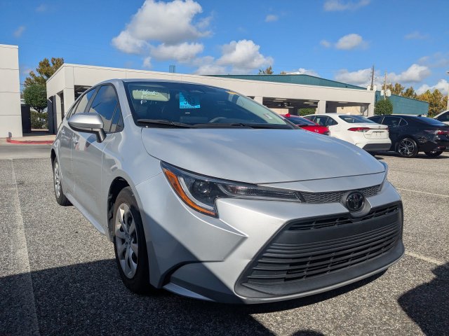 Used 2024 Toyota Corolla LE FWD image 1