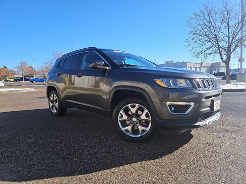 Used 2021 Jeep Compass Limited image 3