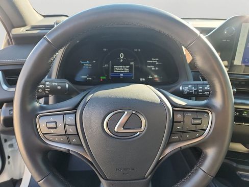 Used 2025 Lexus UX 300h AWD w/ Accessory Package (Z1) image 20