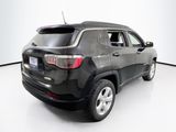 Used 2022 Jeep Compass Latitude image 5