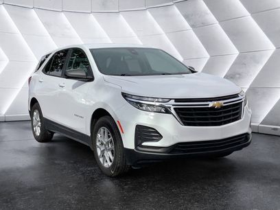 Used 2024 Chevrolet Equinox LS w/ LS Convenience Package