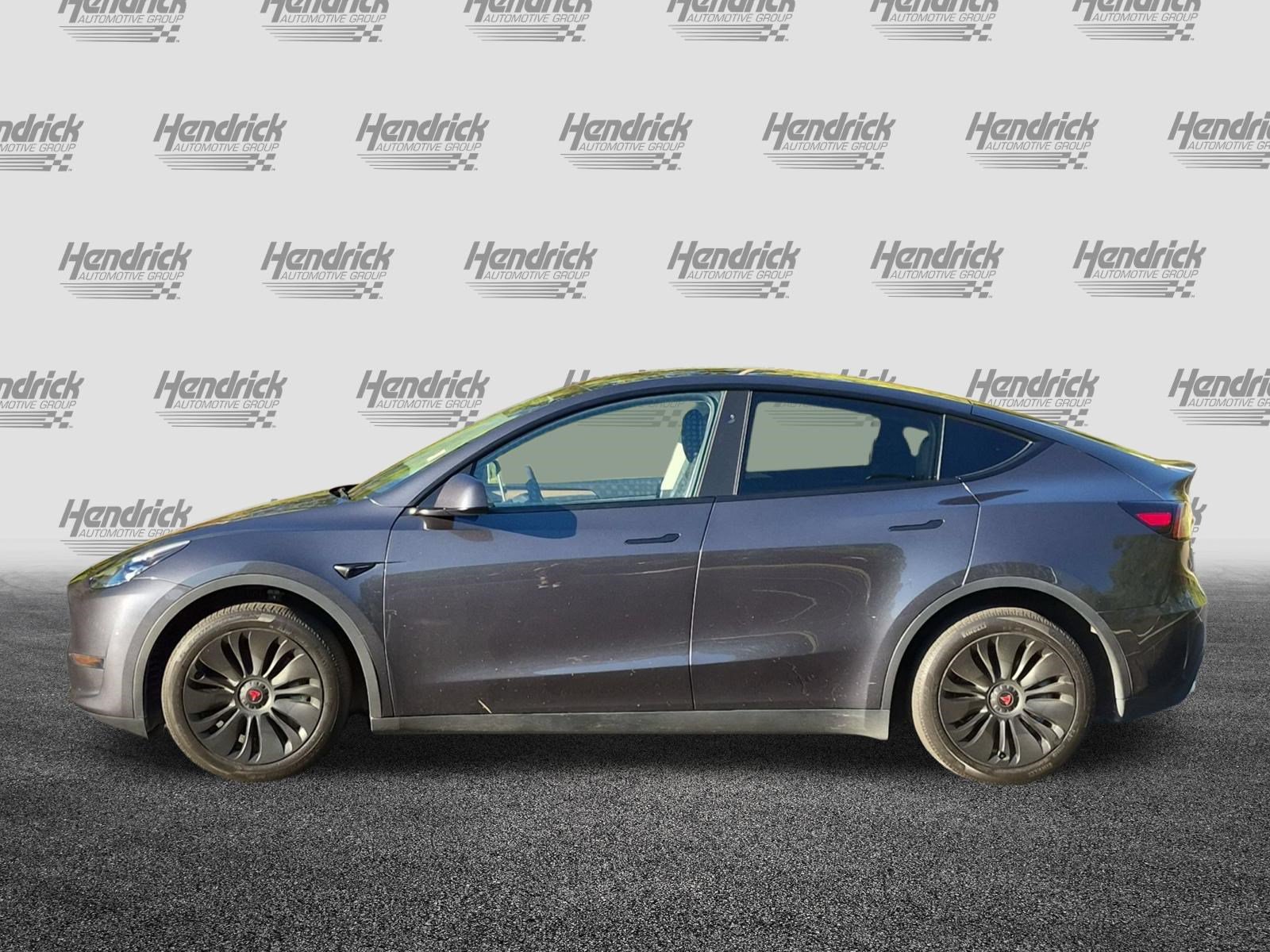 Used 2024 Tesla Model Y Long Range AWD/4WD image 7