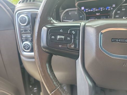 Used 2020 GMC Sierra 2500 Denali w/ Denali Ultimate Package image 19