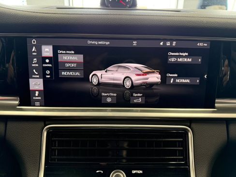 Used 2018 Porsche Panamera 4 AWD/4WD image 53