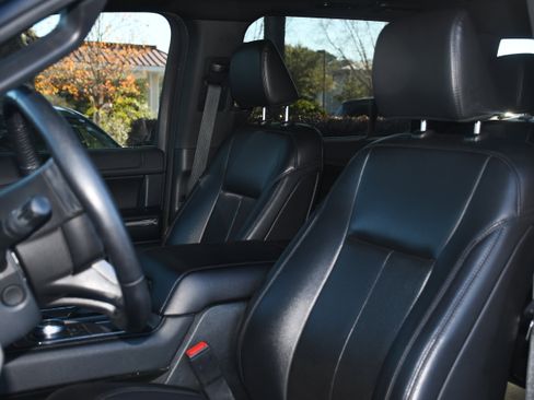 Used 2021 Ford Expedition Max XLT image 13