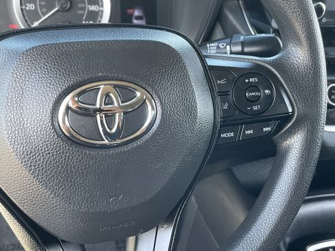Used 2021 Toyota Corolla LE w/ Carpet Mat Package (TMS) image 24