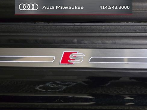 Used 2023 Audi Q5 2.0T Premium w/ Convenience Package AWD/4WD image 18