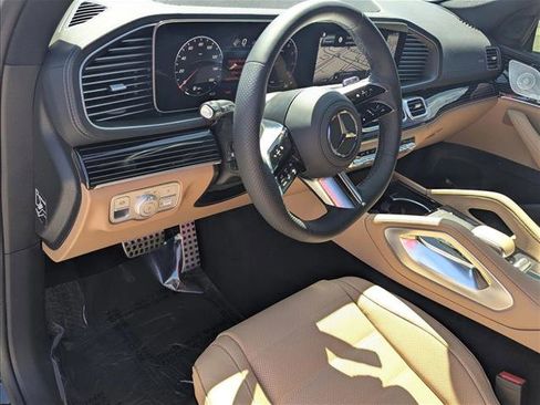 New 2026 Mercedes-Benz GLS 450 4MATIC image 3