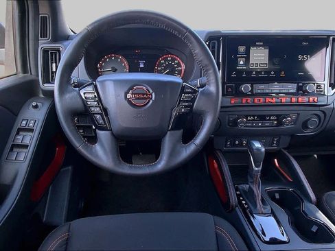 Used 2025 Nissan Frontier Pro-X w/ Pro Convenience Package RWD image 6